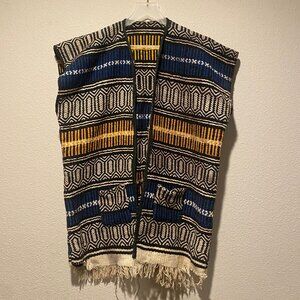 Vintage Mexican Blanket Vest‎ Poncho Handwoven with Pockets Boho 23x29